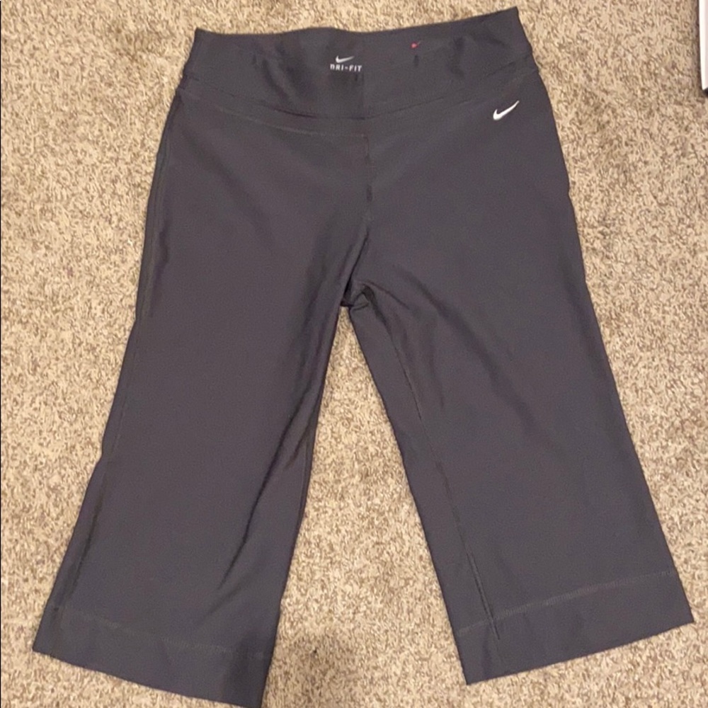 Nike Sri-fit crop pants.